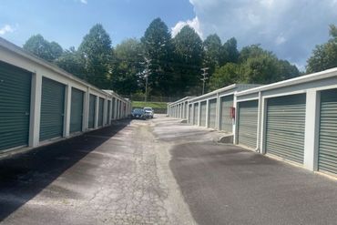 Store In Place Pisgah Forest - 6185 Hendersonville Highway Pisgah Forest, NC 28768