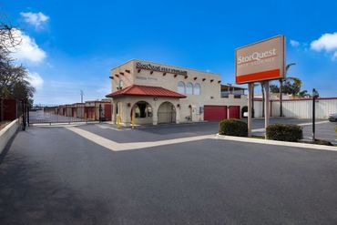 StorQuest - Bakersfield / White - 4601 White Lane Bakersfield, CA 93309
