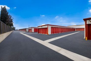 StorQuest - Bakersfield / White - 4601 White Lane Bakersfield, CA 93309