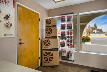 StorQuest - Bakersfield / White - 4601 White Lane Bakersfield, CA 93309