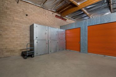 StorQuest - Canoga Park / Canoga - 7700 Canoga Avenue Los Angeles, CA 91304