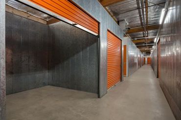 StorQuest - Canoga Park / Canoga - 7700 Canoga Avenue Los Angeles, CA 91304