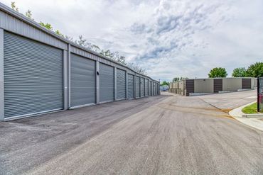 StorTropolis Self Storage - 20500 West 66th Terrace Shawnee, KS 66218