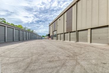 StorTropolis Self Storage - 20500 West 66th Terrace Shawnee, KS 66218