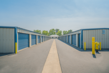 Stuff N Storage - 1139 Vanderbilt Circle Manteca, CA 95337