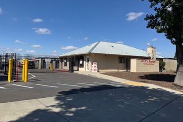 Stuff N Storage - 1139 Vanderbilt Circle Manteca, CA 95337