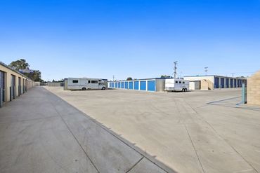 US Storage Centers - 3813 Mesa Grande Street Bakersfield, CA 93304