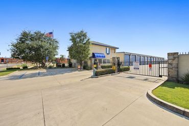 US Storage Centers - 3813 Mesa Grande Street Bakersfield, CA 93304