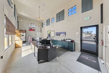 US Storage Centers - 20230 Powers Road Bend, OR 97702