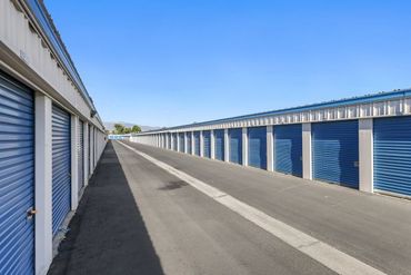 US Storage Centers - 1180 North State Street Hemet, CA 92543