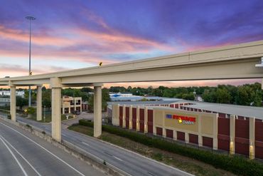 US Storage Centers - 7300 South Loop East Freeway Houston, TX 77087
