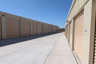 Zinfandel Self Storage - 11060 North Mather Boulevard Rancho Cordova, CA 95670