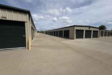 Silverback Storage - 718 Route 291 Independence, MO 64050