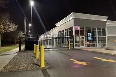 StorSafe of Silver Springs - 5555 North 27th Street Milwaukee, WI 53209