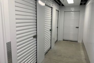 StorSafe of Silver Springs - 5555 North 27th Street Milwaukee, WI 53209