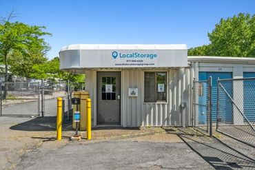 LocalStorage Hamden - 34 Raccio Park Road Hamden, CT 06514