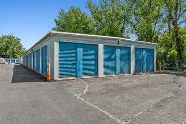 LocalStorage Hamden - 34 Raccio Park Road Hamden, CT 06514