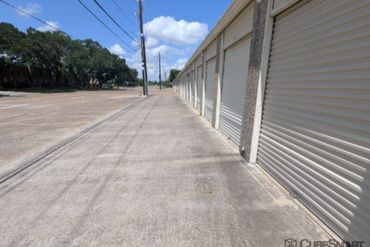 CubeSmart Self Storage - 2020 Ward Road Baytown, TX 77520