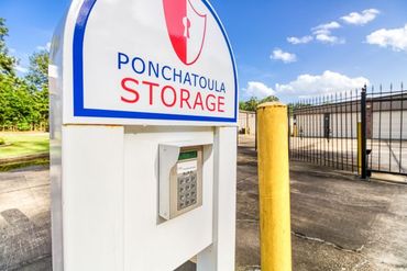 Ponchatoula Self Storage - 12134 Louisiana 22 Ponchatoula, LA 70454