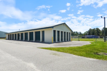 Southeastern Self Storage- Lake Waccamaw - 109 Dixon Street Lake Waccamaw, NC 28450