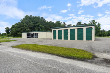 Southeastern Self Storage- Lake Waccamaw - 109 Dixon Street Lake Waccamaw, NC 28450