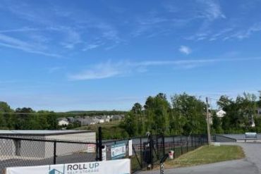 Roll Up Self Storage- Lake Life - 2836 Hagers Court Denver, NC 28037