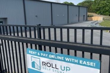 Roll Up Self Storage- Lake Life - 2836 Hagers Court Denver, NC 28037