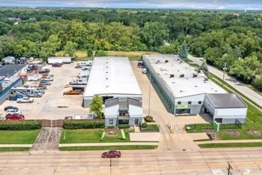 Storage Star - 2730 East Hintz Road Arlington Heights, IL 60004