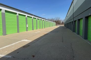 Storage Star - 2730 East Hintz Road Arlington Heights, IL 60004