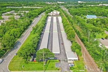 Storage Star - 970 Waverly Avenue Holtsville, NY 11742