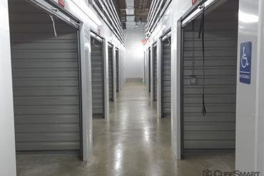 CubeSmart Self Storage - 1924 West 34th Street Houston, TX 77018