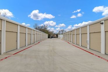 Five Star Storage - 2511 North Travis Street Sherman, TX 75092