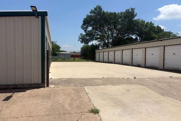Marlin EZ Storage - 216 Winter Street Marlin, TX 76661