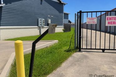 CubeSmart Self Storage - 3310 U.S. 69 Access Road Nederland, TX 77627