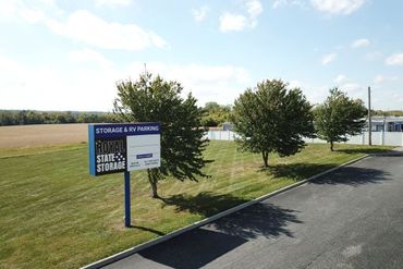 Royal State Storage - 910 N State Route 7 Independence, MO 64056