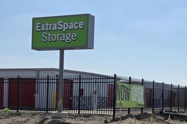 Extra Space Storage - 15920 Borio Drive Crest Hill, IL 60403
