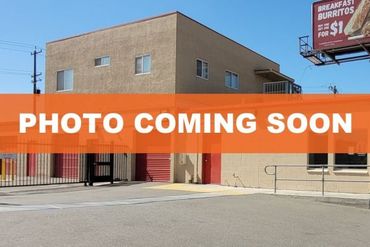 Public Storage - 3301 Truxton Ave Bakersfield, CA 93301