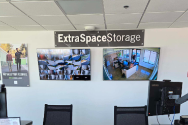 Extra Space Storage - 4231 East Loop 1604 North Converse, TX 78109