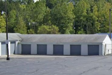 Dove Storage - 59 Oak Knoll Drive Southeast Hubbard, OH 44425
