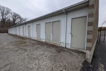 Dove Storage - 59 Oak Knoll Drive Southeast Hubbard, OH 44425