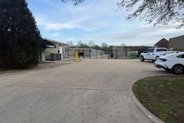 Storage Star - 611 West Kenyon Road Champaign, IL 61820