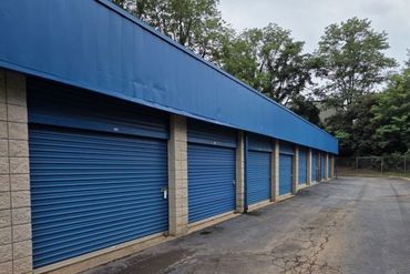 Extra Space Storage - 4 North Kings Road Greenville, SC 29605