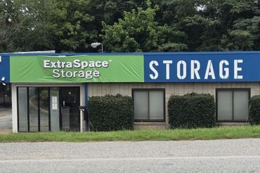 Extra Space Storage - 4 North Kings Road Greenville, SC 29605