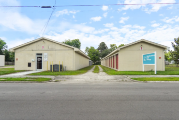 Southeastern Self Storage- Tabor City - 100 West 6Th Street Tabor City, NC 28463