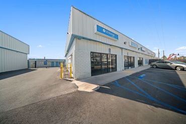 US Storage Centers - 1385 West Blaine Street Riverside, CA 92507