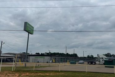 Extra Space Storage - 1808 Hampton Road Texarkana, TX 75503