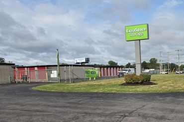 Extra Space Storage - 901 Hiawatha Boulevard West Syracuse, NY 13204