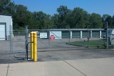 Acme Storage - 32843 Cleveland St Rockwood, MI 48173