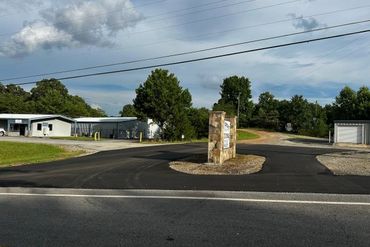Oak Grove Self Storage - 935 Oak Grove Road Dahlonega, GA 30533