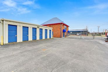 US Storage Centers - 136 River Rock Boulevard Murfreesboro, TN 37128